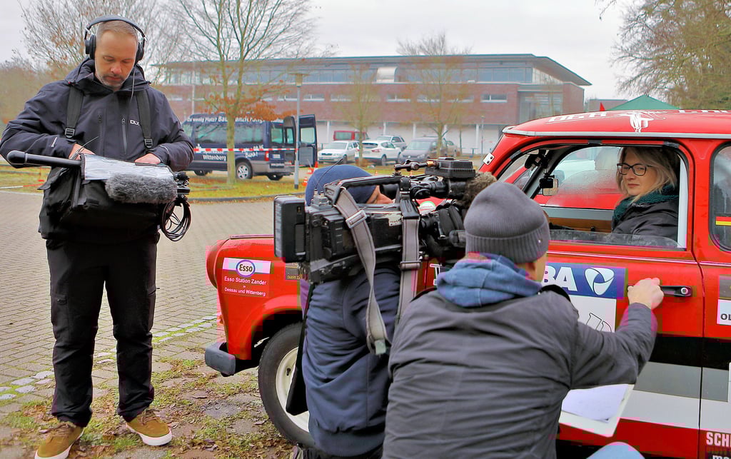 MTV-Clubmeisterin Vanessa Dorn gibt dem MDR ein TV-Interview. 