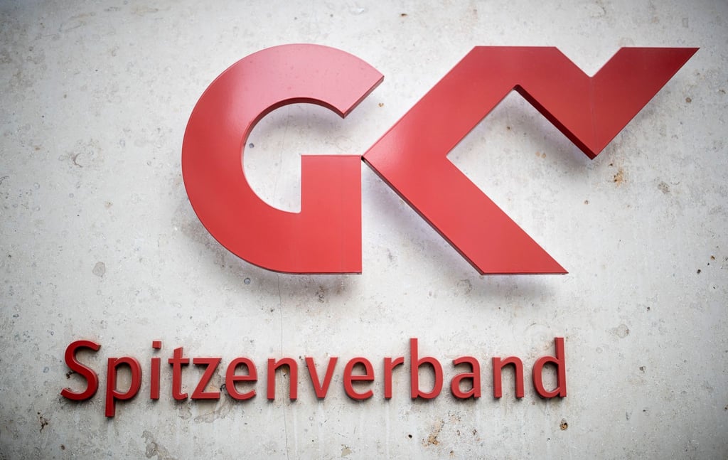 Der GKV-Spitzenverband, Vertreter der gesetzlichen Krankenkassen, streitet mit dem Bund um Milliardenkosten für Bürgergeldempfänger. (Archivbild)