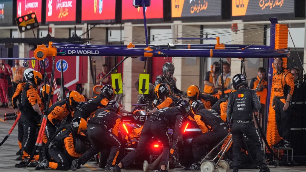 Die Lampen brennen in bisschen bei McLaren.