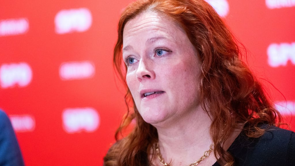 Bettina König spricht bei einer Pressekonferenz zur Nominierung für den Landesvorsitz der SPD Berlin