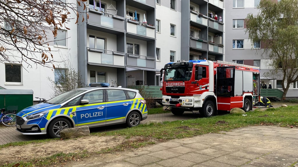 Die Freiwillige Feuerwehr rückte am Montagvormittag, 1. Dezember, zu einem Einsatz am Waldring aus. 
