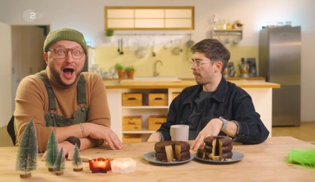 Sebastian Leges Baumkuchen (links) im Vergleich mit dem Original.