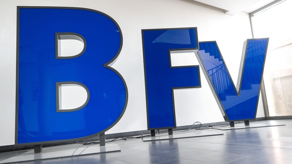 Der BFV setzt auf verschiedene Maßnahmen nach einer Todesdrohung gegen einen zwölf Jahre alten Schiedsrichter. (Archivbild)