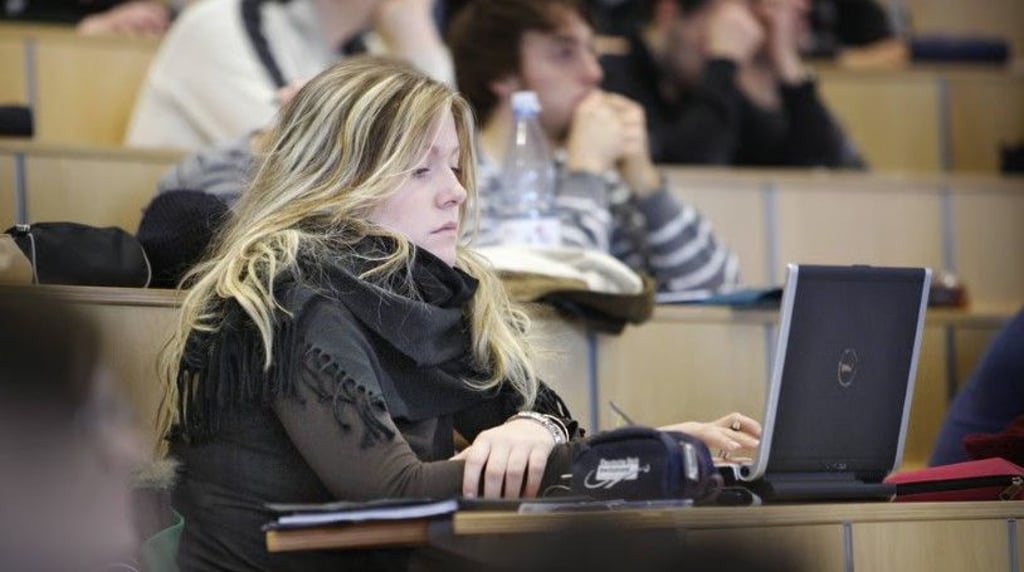 Lohnt sich ein Studium noch mit Blick auf den Beruf danach?