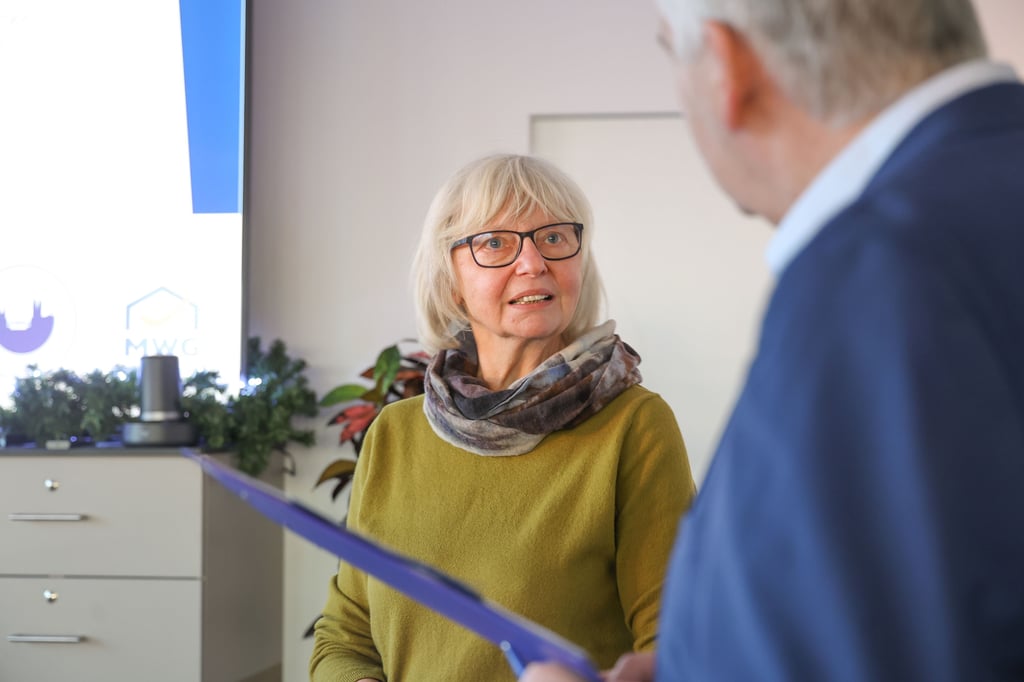 Kennenlernen und gemütliches Beisammensein der Kandidaten für den Volksstimme-Titel „Magdeburger des Jahres 2025“.  Hier Christina Szymanowski von den Wellcome-Engel, die jungen Familien nach der Geburt helfen. 