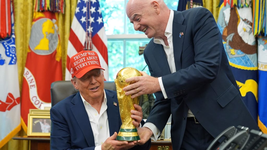 US-Präsident Donald Trump nimmt an der Gruppen-Auslosung zur Fußball-WM teil.