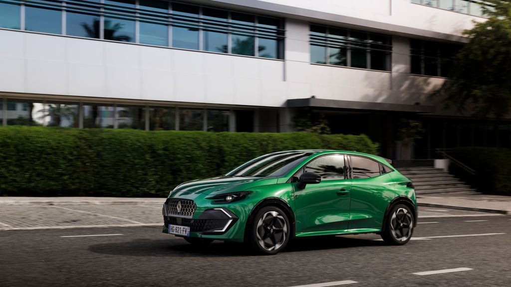 Der Renault Clio 6 rollt zu Beginn des neuen Jahres auch als Full-Hybrid auf die Straße.