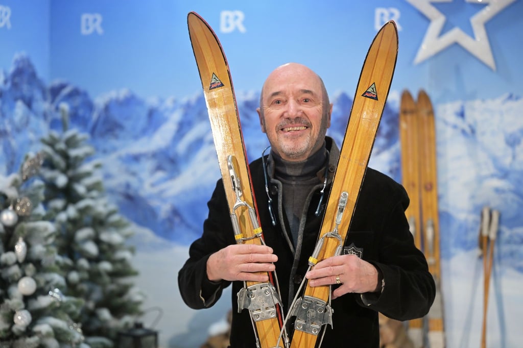 Ex-Skirennfahrer Christian Neureuther verschenkt an Weihnachten Gegenstände in Erinnerung an seine verstorbene Frau.