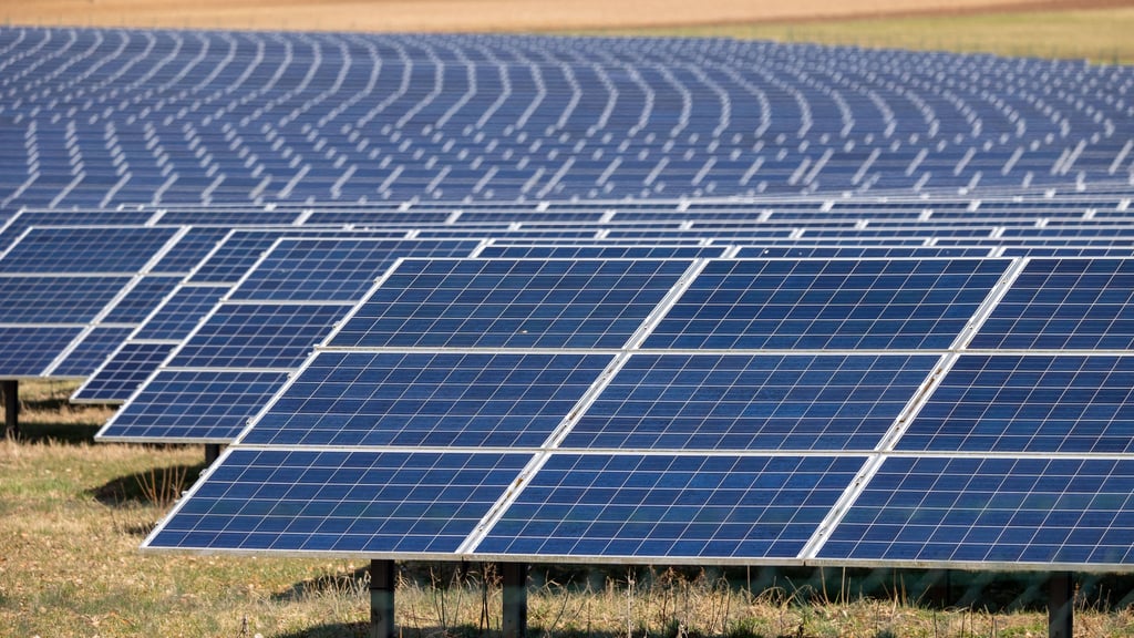 Auf Ackerfläche zwischen Zerbst und Leps soll Solarstrom erzeugt werden. Nun können die Bürger ihre Meinung dazu äußern. 