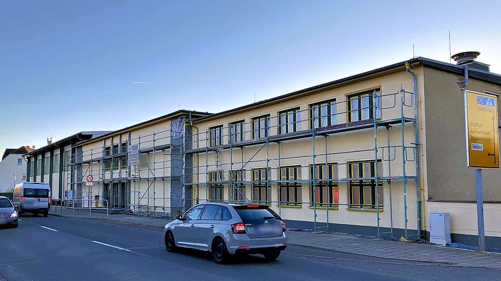 Die Fassade des Hederslebener Hofes ist saniert worden.