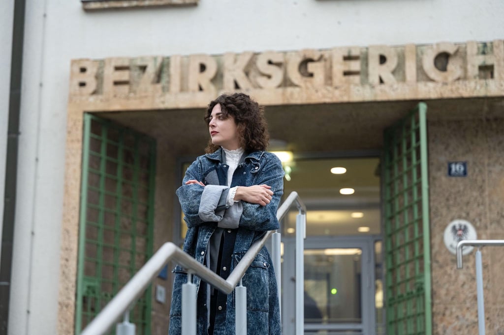 Anna Werner Friedmann hat laut Gericht einem Kollegen auf der Bühne zu fest in den Po gebissen