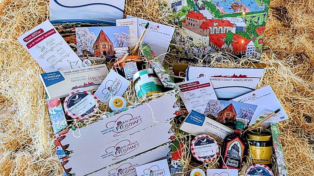 „KOSTbar“ heißt die Kiste mit regionalen Produkten, die die Touristinfo Havelberg anbietet. 