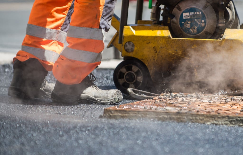 Die Bauarbeiten für die Umgehungsstraße können beginnen. (Symbolbild)