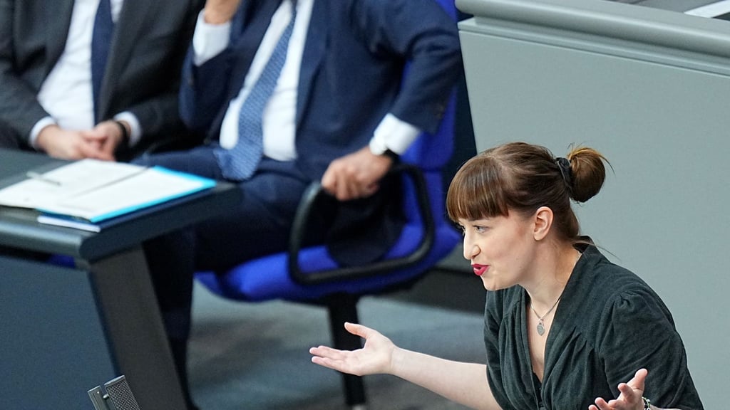 Wer hat's gemacht? Sie hat's gemacht. Reichinnek löst das Renten-Dilemma der Koalition.