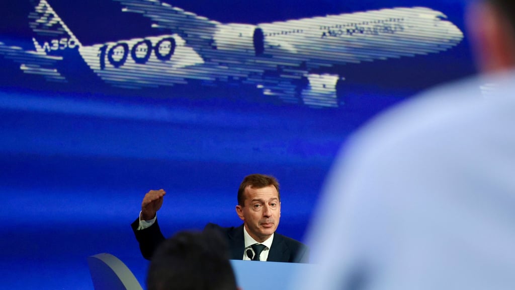 Kann sein ursprüngliches Auslieferungsziel erneut nicht halten: Airbus-Chef Guillaume Faury. (Archivbild)