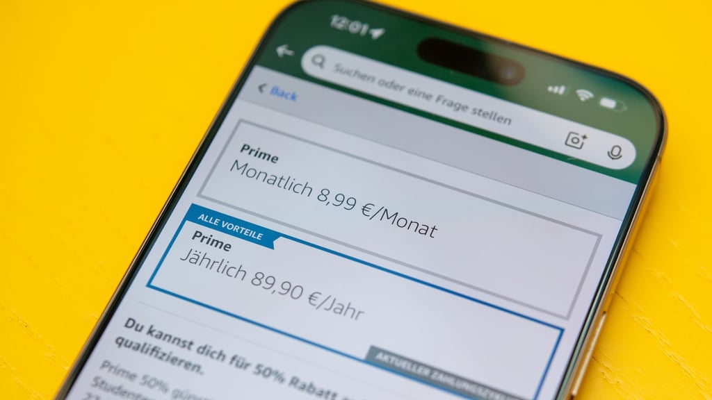 Amazon erhöhte 2022 die Prime-Abo-Preise ohne Zustimmung der Kunden. Wie kann man das Geld zurückfordern?