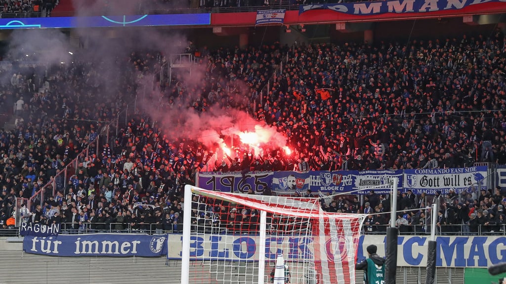 Wie imposant die Fans des 1. FC Magdeburg ihr Team am Dienstag unterstützten, sorgte für Bewunderung. Der Vandalismus sorgt hingegen für Empörung