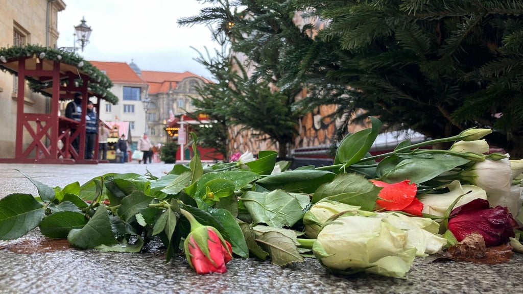 Beim Prozess gegen den Attentäter von Magdeburg sagt eine Ärztin aus. Sie war als Besucherin des Weihnachtsmarktes vor Ort und wurde nach dem Anschlag zur Ersthelferin.  Am 20. Dezember 2024 war ein Mann mit einem Pkw über den Magdeburger Weihnachtsmarkt gerast. Dabei starben sechs Menschen, mehr als 300 wurden verletzt.