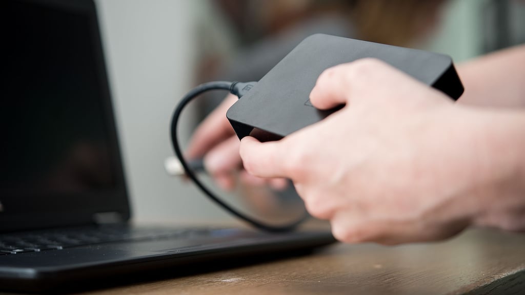 Ist Ihr Notfallordner digital gespeichert und verschlüsselt? Dann sollte zumindest Ihre Vertrauensperson wissen, wie die Zugangsdaten lauten.