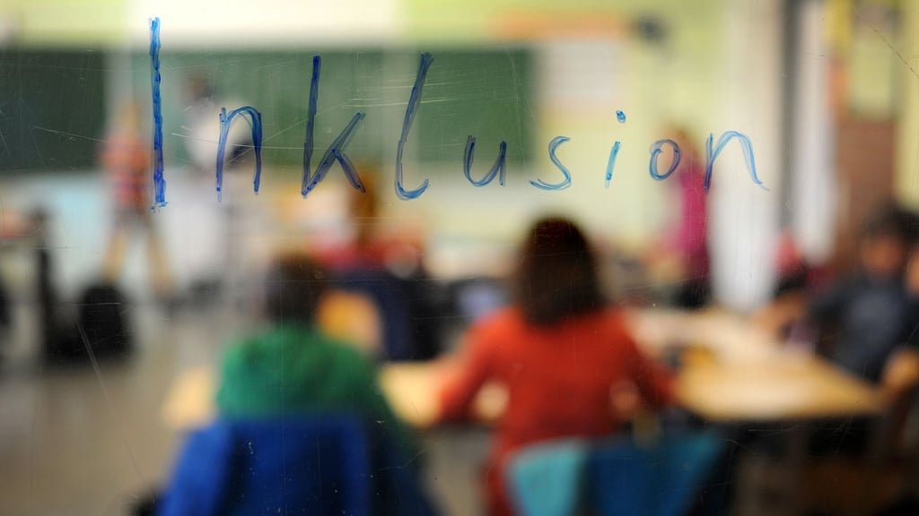 Inklusion: Niedersachsen muss weiterführende Schulen besser unterstützen