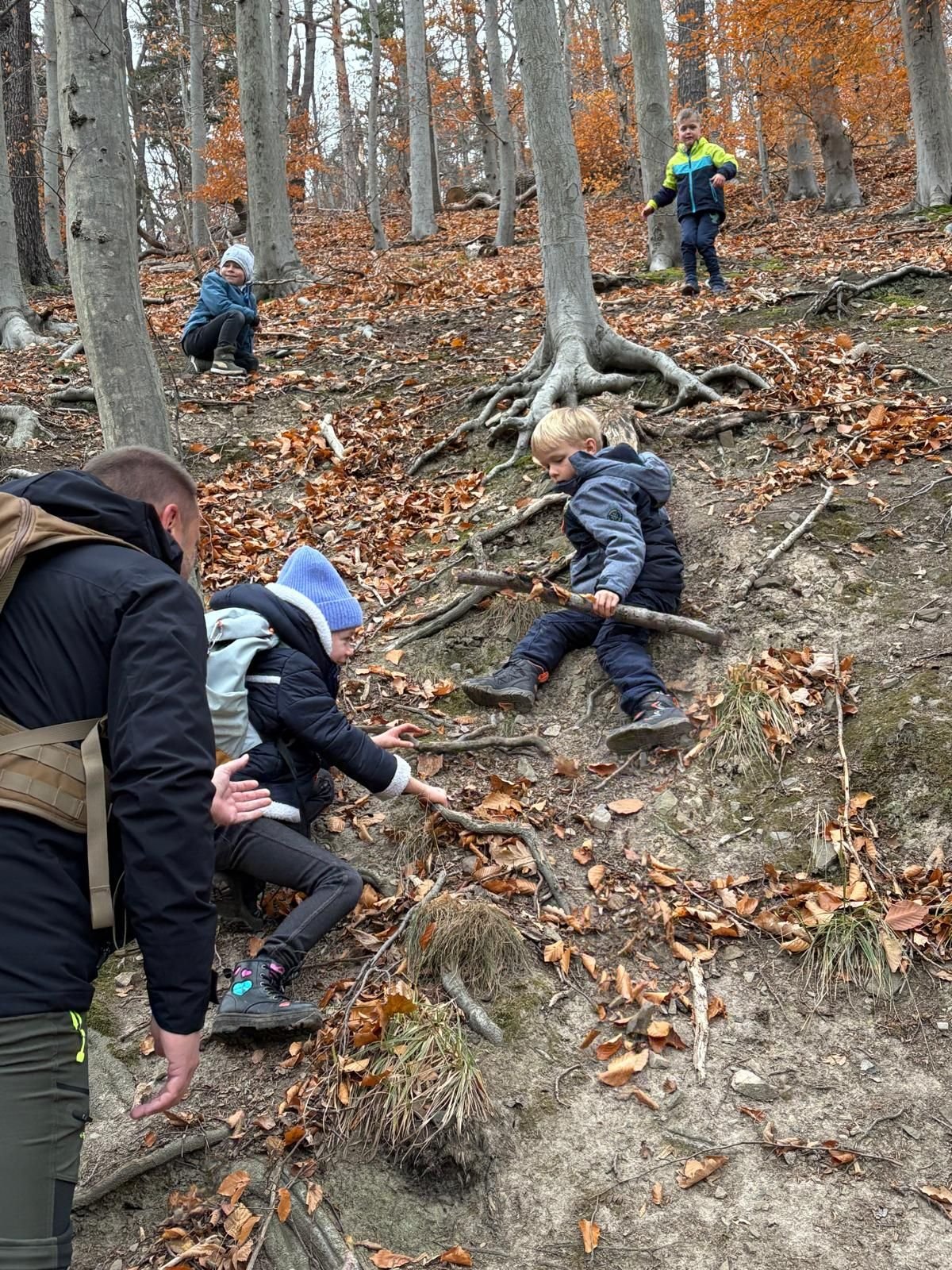 DRK-Familienzentrum Oschersleben: Ausflug für Oschersleber Familien nach Wernigerode: Durch die Filmkulisse von „Die Schule der magischen Tiere“
