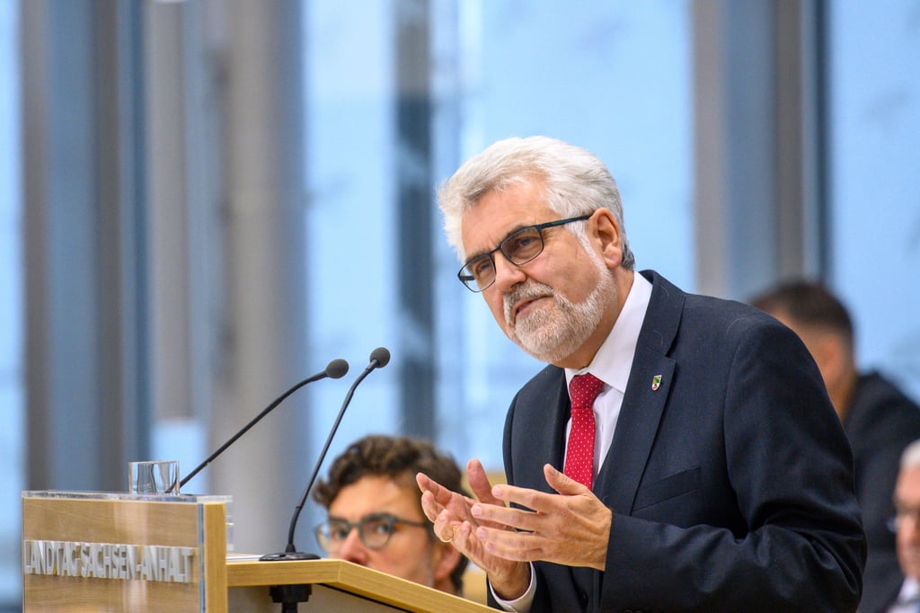 Landesminister Armin Willingmann (SPD) will mit seinen Kollegen  über den stockenden Wasserstoff-Ausbau reden.