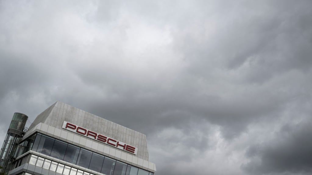 Porsche-Führung strebt weiteres umfassendes Sparpaket an. (Foto-Archiv)