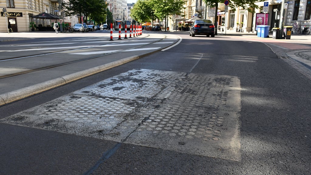 Die Berliner Kissen am Hasselbachplatz wurden im Sommer 2025 entfernt. Nun sollen die Temposchwellen nach Magdeburg-Ottersleben kommen. 