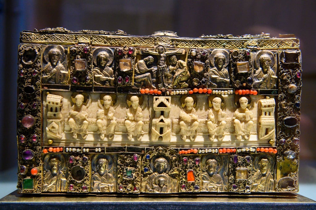 Trotz der laufenden Sanierung der Schatzkammern ist ein Teil des Quedlinburger Domschatzes ausgestellt.