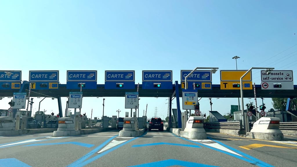 In Italien soll es bei Verspätungen wegen Autobahn-Baustellen jetzt Geld zurückgeben. (Archivfoto)