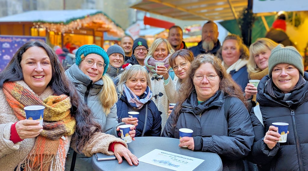 Das Team von der Agentur für Arbeit aus Halle war extra für die Schlossweihnacht nach Merseburg gekommen. 