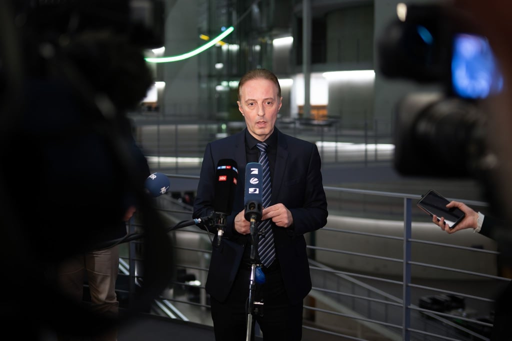 Der Vorsitzende des Wahlprüfungsausschusses erläuterte, warum die Einsprüche des BSW unbegründet seien.