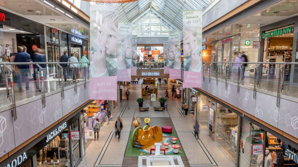 Blick in das das Rathaus-Center Dessau. Das Center-Management wirft der Stadt fehlendes Engagement für den Handel in der Innenstadt vor.&nbsp;