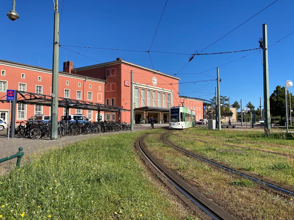 Der Hauptbahnhof in Dessau. 