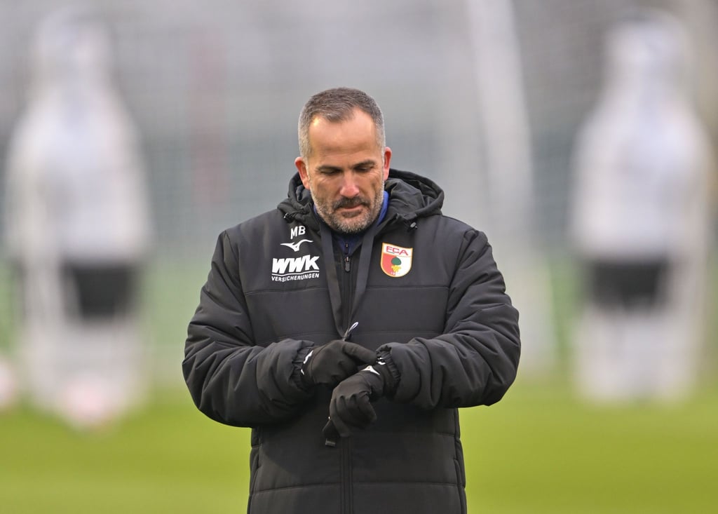 Es wird Zeit für den FC Augsburg um Interimstrainer Manuel Baum, in die Spur zu kommen.