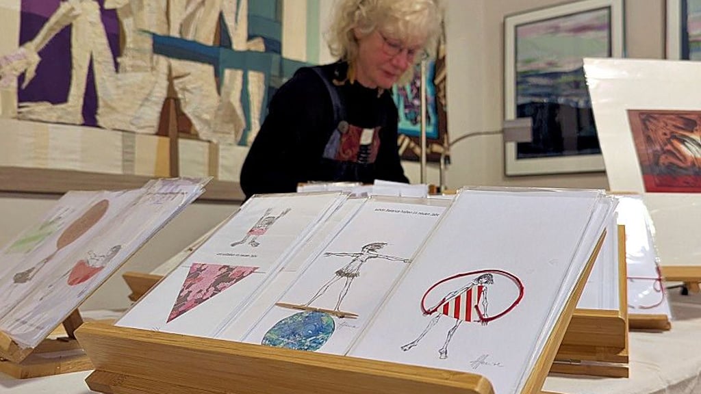 Künstlerin Holtrud Helene Henze aus Zörnitz ist auch wieder beim Kunsthandwerkermarkt in der Hofstube des Schlosses Merseburg dabei, 