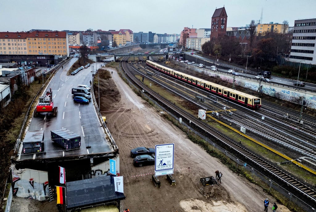 Die alte Westendbrücke war im April abgerissen worden.