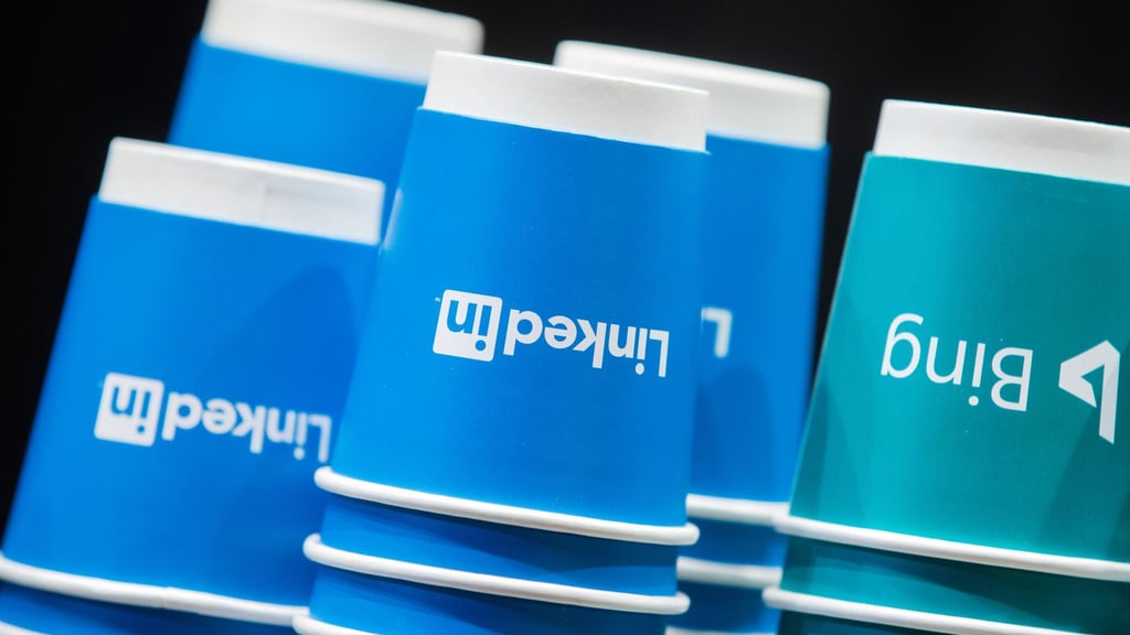 Eine technische Störung beim Internetanbieter Cloudflare hat etliche Webseiten und Online-Apps erneut unerreichbar gemacht, darunter auch das Karrierenetzwerk LinkedIn.