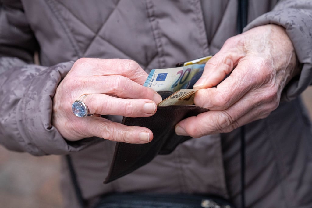 Blickpunkt Rente: Wie viel mehr oder weniger es künftig gibt, entscheidet sich im Bundestag. (Symbolbild)