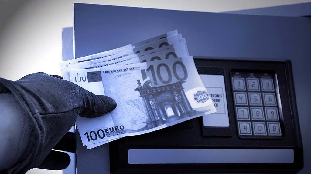 Nur in klein: Viel viel größer war der Tresor, der auch die Fantasie des Nicht-Kriminellen auf Reisen gehen lässt. 