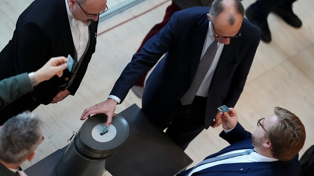 Die Koalition hat eine Mehrheit für ihr Rentengesetz bekommen.