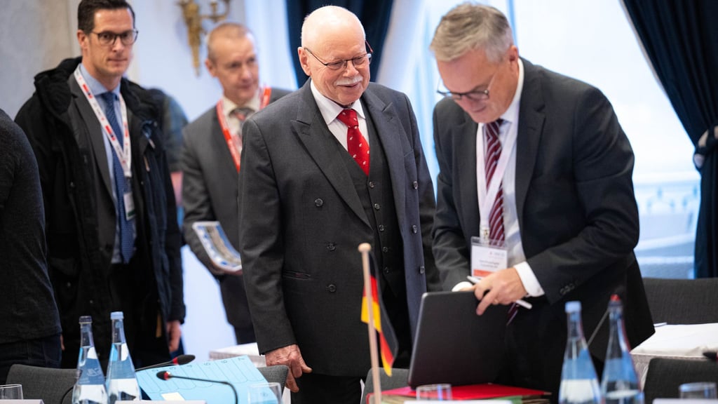 Gewalt im Fußball war eines der Themen der Innenministerkonferenz in Bremen.