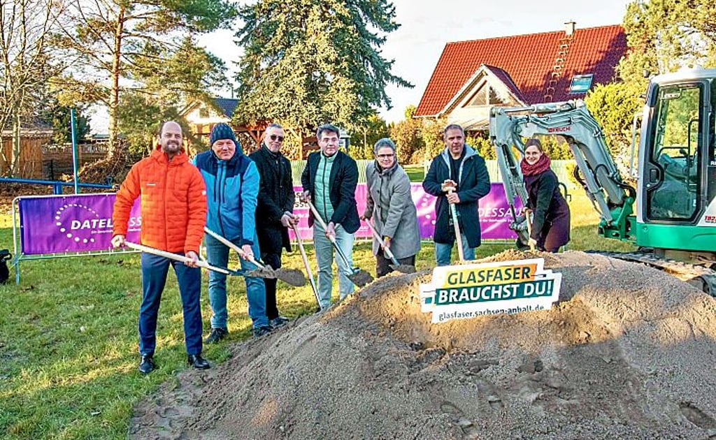 Spatenstich für den Glasfaserausbau in der Mildenseeer Siedlung Adria