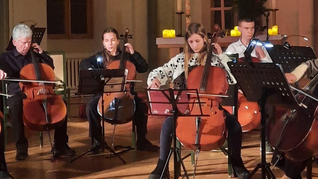 Das Weihnachtskonzert der Musikschule in der Katharinenkirche begeisterte viele. 
