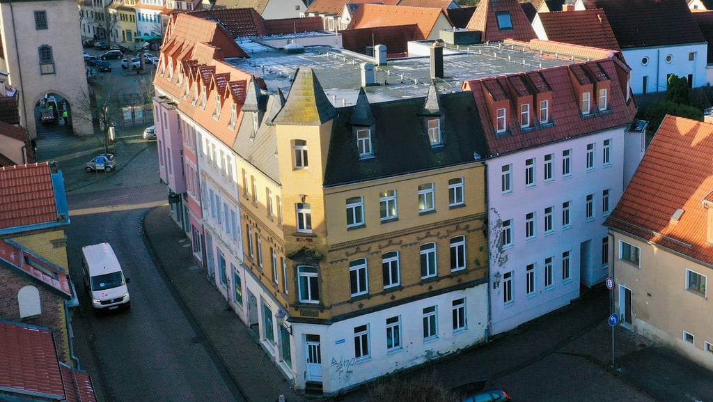 Das ehemalige Katasteramt in Hettstedt besteht aus mehreren Häusern zwischen der Hadebornstraße, dem Freimarkt und der Maxgasse.