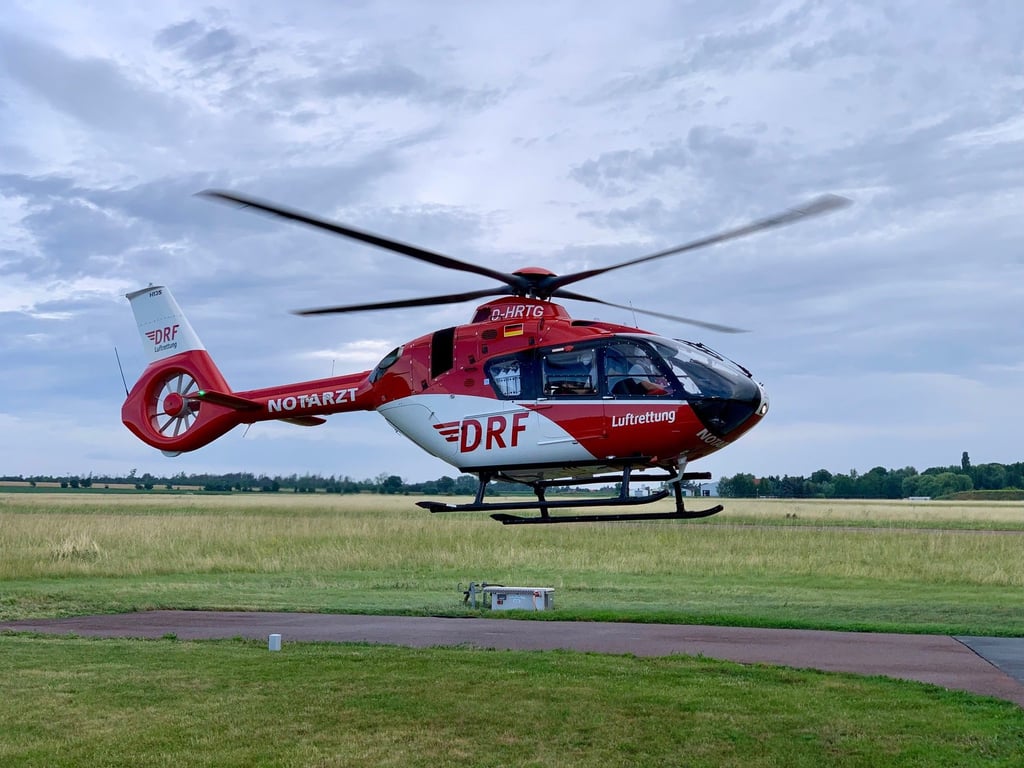 Ein Rettungshubschrauber hatte das schwer verletzte Kind in die Klinik geflogen.