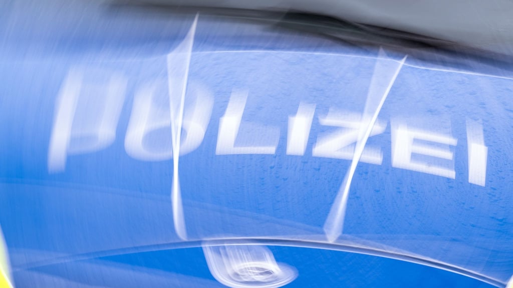 Betrunkener Autofahrer hat in Halberstadt einen Auffahrunfall verursacht.