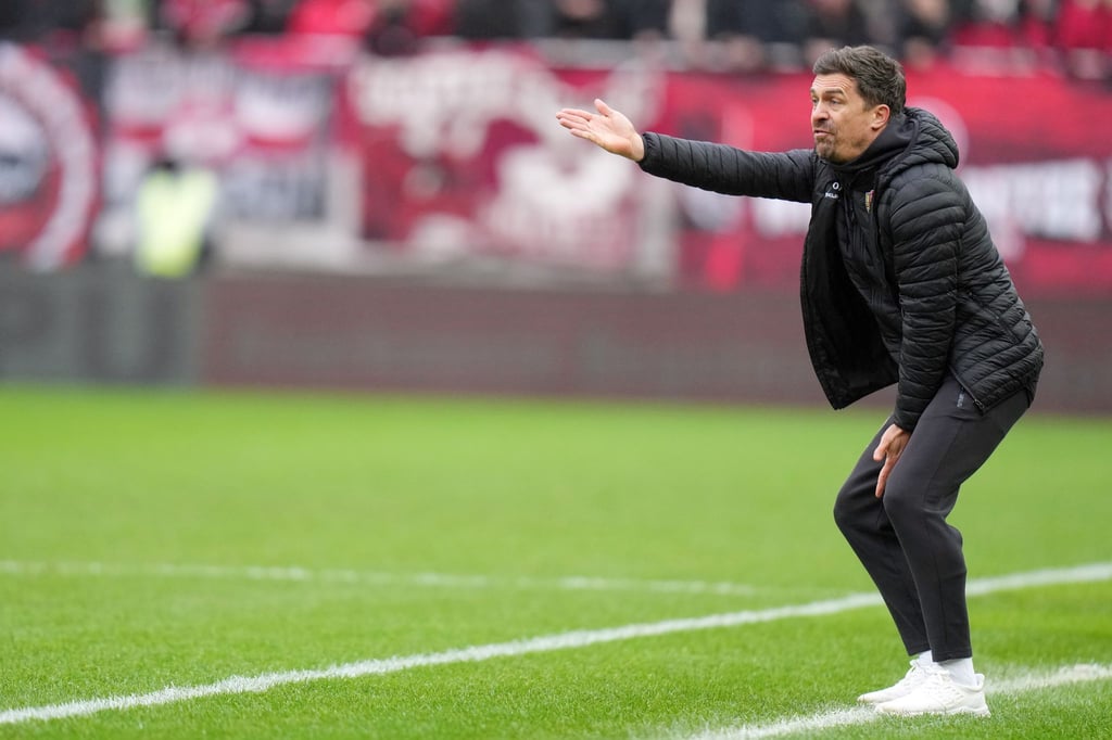 Dynamo-Trainer Thomas Stamm dirigierte vergeblich.
