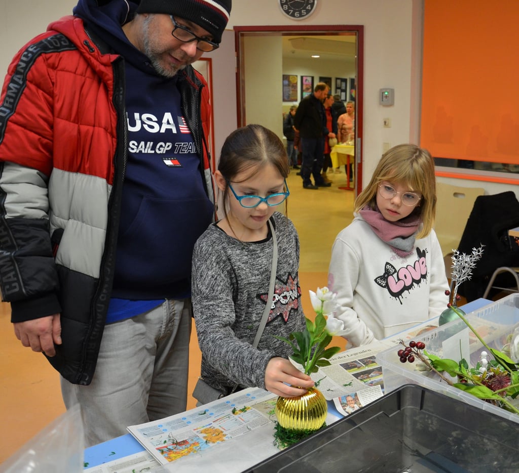 Wer mochte, konnte mit wenigen Handgriffen hübsche Weihnachtsdeko anfertigen.