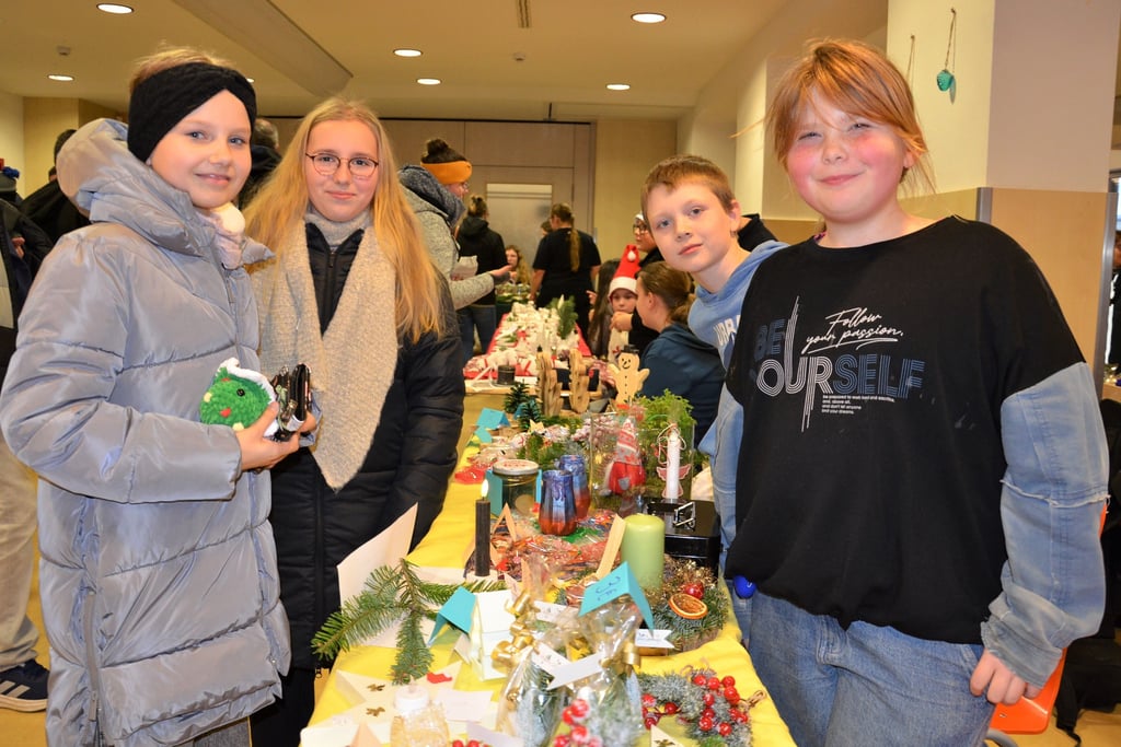 Der Erlös aus dem Verkauf der handgefertigten Produkte floss in die jeweilige Klassenkasse.
